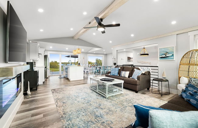 Cozy and Modern Oceanview Cottage With hot Tub - Foto 5