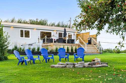 Photo 13 - Cozy & Modern Oceanview Cottage W/hot Tub