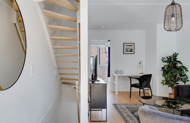 Sanders Fields - Chic 3-bdr Townhouse w Terrace - Foto 16