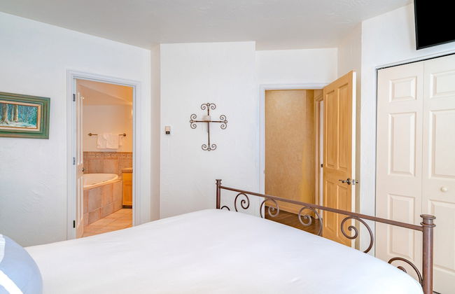 Centrum 302 by Avantstay Gorgeous Condo w/ Great Views & Steps Away From Ski Runs! - Foto 4
