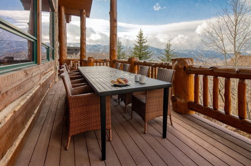 Photo 7 - High Meadow by Avantstay Alpine Views w/ Indoor Pool, Hot Tub & Open Floor Plan