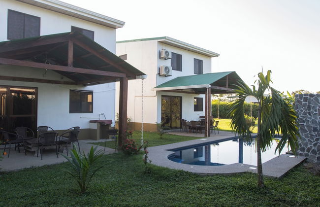 2 Comfortable New Villas Near Pacific, Private Pool With Waterfall! - Foto 48