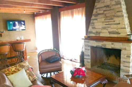 Foto 13 - Beautiful Cabin Downtown Tapalpa Oven Mud Barbecue Grill 4 Room 12 ppl TV Wifi