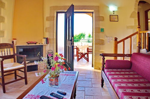 Photo 3 - Villa Zara in Plaka With 3 Bedrooms and 3 Bathrooms