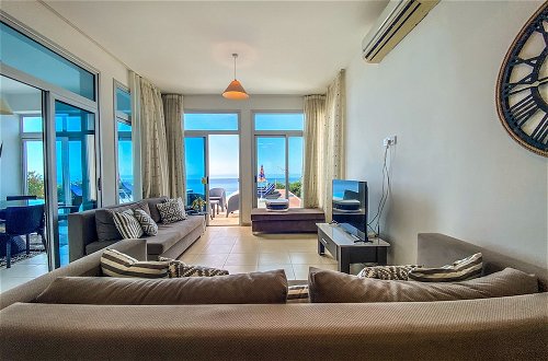Foto 25 - Detached Villa, Private Heated Pool, Outstanding Sea Views, Sleeps 6, Free Wifi