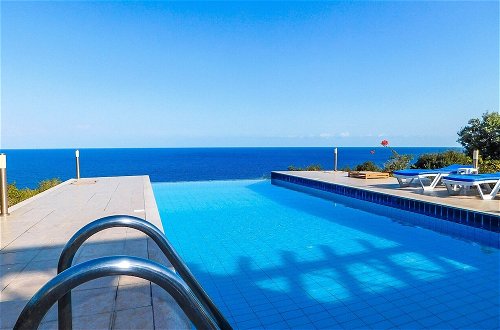 Foto 35 - Detached Villa, Private Heated Pool, Outstanding Sea Views, Sleeps 6, Free Wifi