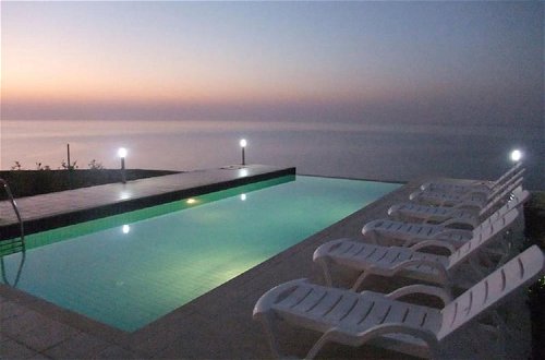 Foto 46 - Detached Villa, Private Heated Pool, Outstanding Sea Views, Sleeps 6, Free Wifi