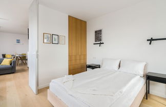 Photo 3 - Apartment Dzielnica Cesarska by Renters