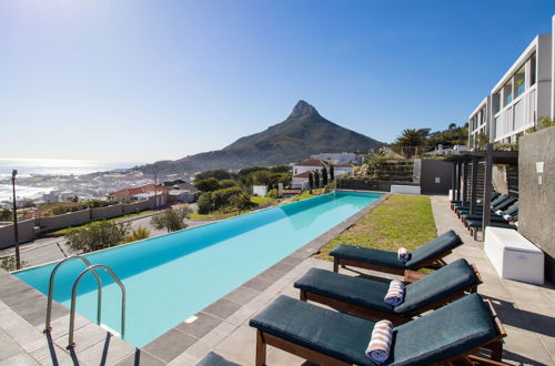 Photo 11 - Camps Bay One Bedroom Apartment - Luxury Stay With sea View