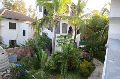 Foto 20 - Villa Tuffah 3 Minutes Walk to the Beach Watamu