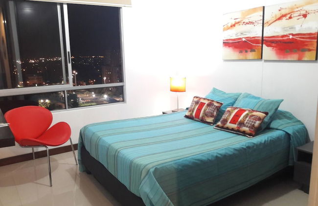 Luxurious Apartment in Front of the Chipichape Shopping Center - Foto 2