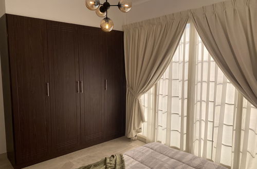 Photo 3 - Luxury One Bed Apartment in Heart of Dubai