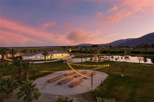 Foto 36 - Buena Vista by Avantstay Massive Outdoor Oasis w/ Pool, Spa & Firepit