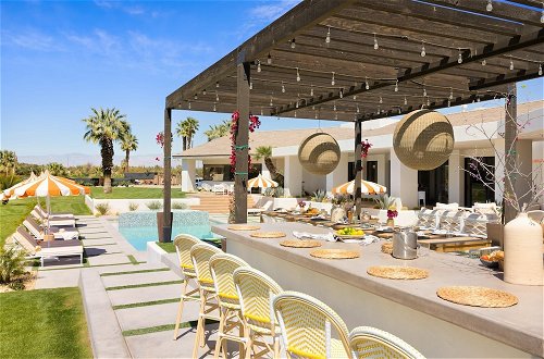 Foto 40 - Buena Vista by Avantstay Massive Outdoor Oasis w/ Pool, Spa & Firepit