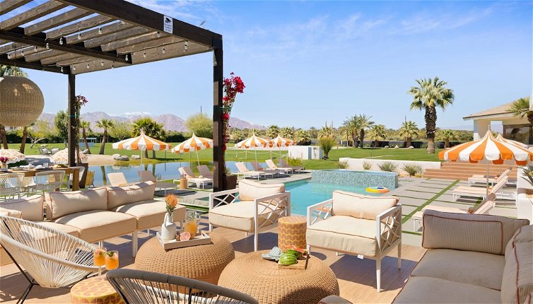 Foto 1 - Buena Vista by Avantstay Massive Outdoor Oasis w/ Pool, Spa & Firepit