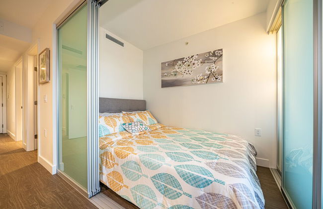 Charming Oasis Close to Airport & Downtown - Foto 2