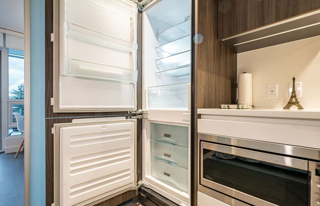 Charming Oasis Close to Airport & Downtown - Foto 16