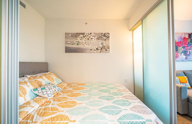 Charming Oasis Close to Airport & Downtown - Foto 4