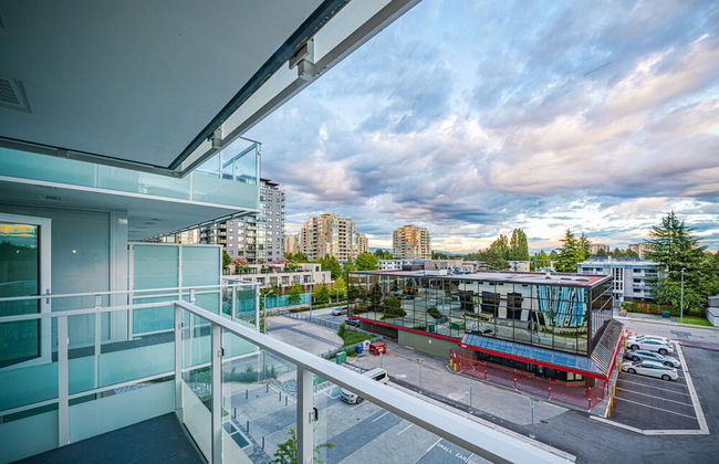 Charming Oasis Close to Airport & Downtown - Foto 12