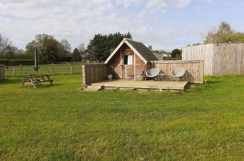 Photo 26 - Glamping in Wiltshire the Green Knoll is a Charm