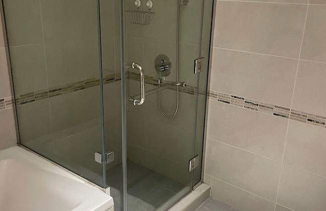 Luxurious and Spacious One-bedroom Apartment in the Heart of Dubai - Foto 10