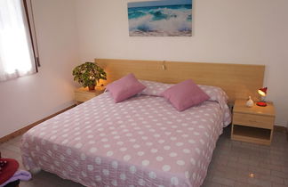 Foto 2 - Beautiful Three-room Apartment on the First Floor of a Villa With Garden