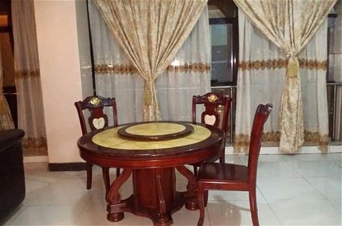 Foto 15 - If Youre in Kampala for Business or Pleasure 243 Apartments is a Great Choice
