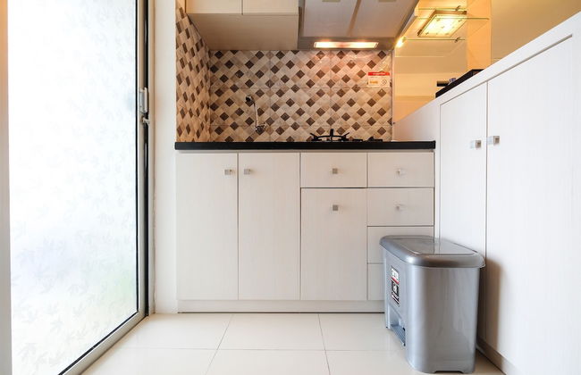 Bassura City Apartment with City View - Photo 17