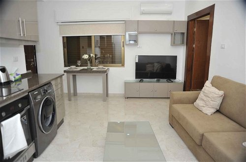 Photo 16 - Amazing one Bedroom Apartment in Amman,elwebdah 6