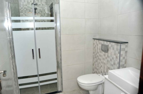 Photo 19 - Amazing one Bedroom Apartment in Amman,elwebdah 6