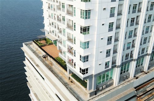 Photo 36 - Best Price Greenbay Apartment beside Baywalk