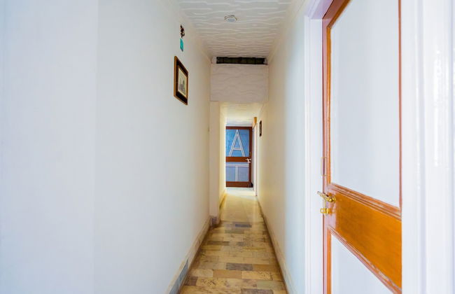 OYO 13693 Home Royal Wood 3BHK Mall Road - Foto 22