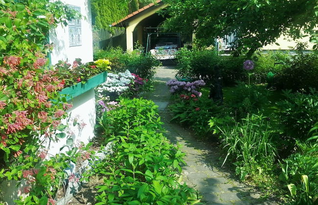 If you Want to Explore Lower Silesia, Sunny Apartment is the Perfect Location - Foto 22