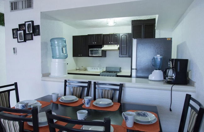 3 Bedroom Villa - Great Location - Photo 1