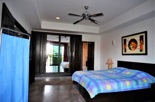 Photo 6 - Sea View 4th Floor 1 bed Condo at View Talay 2