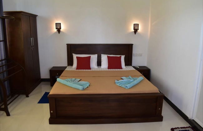 Ashen's Beach House - Photo 10