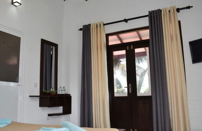 Ashen's Beach House - Photo 8