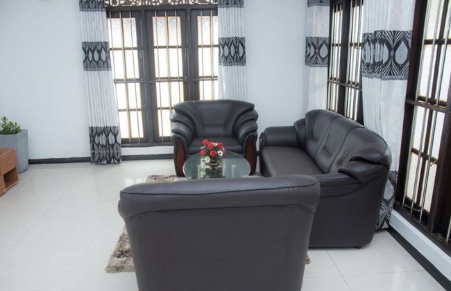 Ashen's Beach House - Photo 3