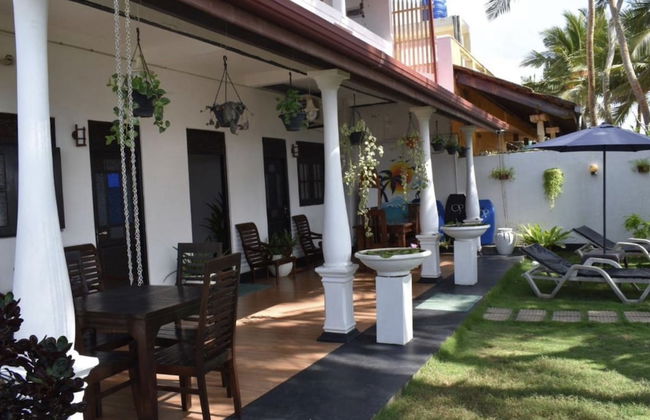 Ashen's Beach House - Photo 15