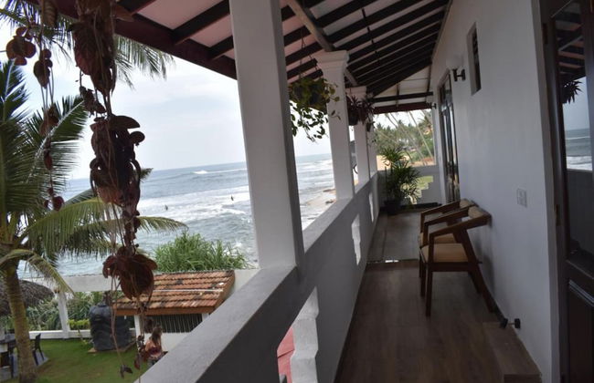 Ashen's Beach House - Photo 22