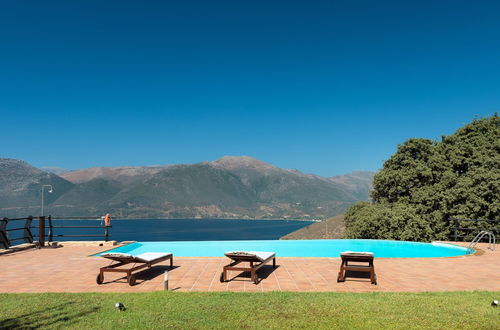 Foto 21 - Self-catering Luxury Stone Holiday Villa With Infinity Pool and Panoramic View