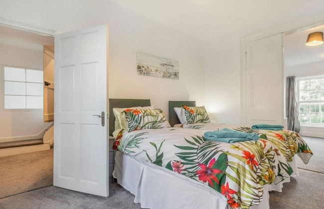Lovely Villa 1 King 1 Double Sofa 4 Single Beds - Foto 8