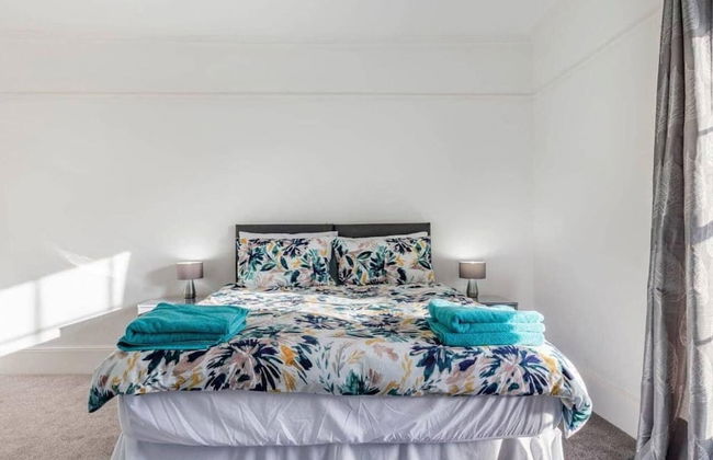 Lovely Villa 1 King 1 Double Sofa 4 Single Beds - Foto 6