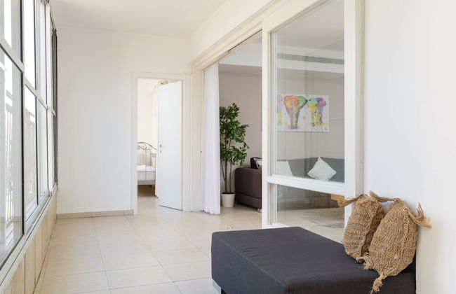 Bright and Fresh Family Home near Beach - Foto 22