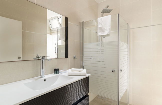 Bright and Fresh Family Home near Beach - Foto 31