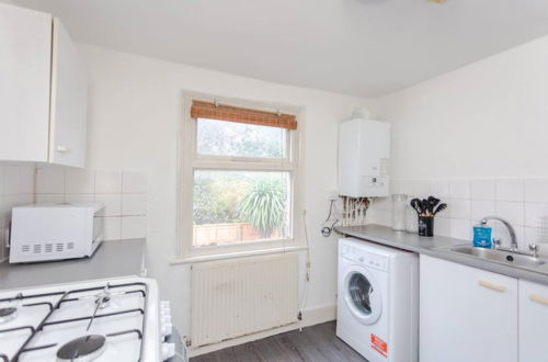 Photo 13 - Quiet 2 Bedroom Flat in Peckham Rye