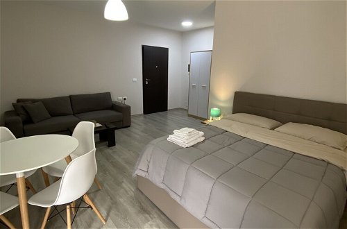 Photo 2 - Captivating 1-bed Apartment in Vlore