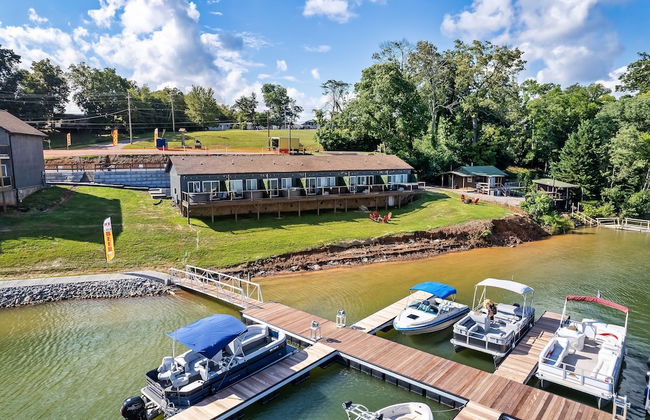 Lake Escape 1 Bedroom - Photo 23