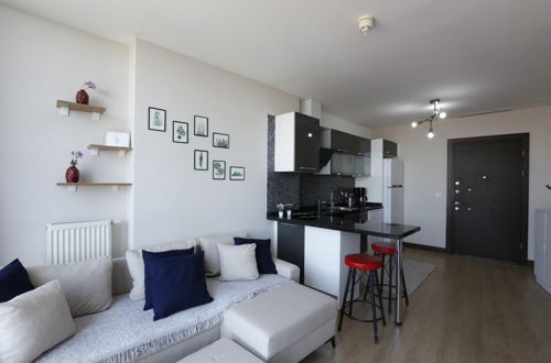 Photo 1 - Lovely and Central Flat With City View in Atasehir