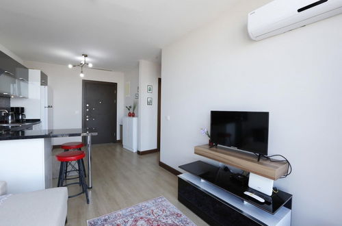 Photo 7 - Lovely and Central Flat With City View in Atasehir